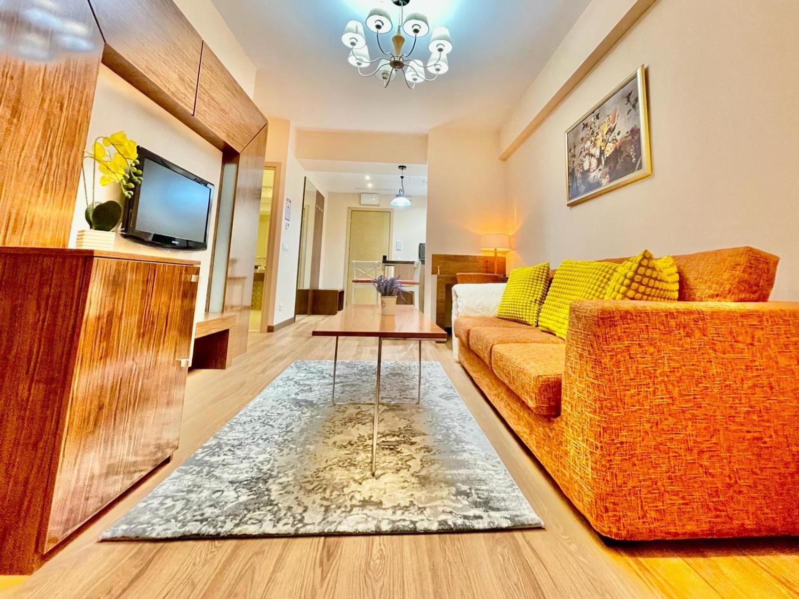 Royal Studio Apartment With A Perfect View - Yamaluxe Bucareste Exterior foto
